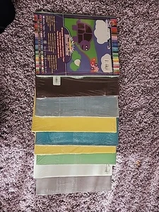 Pacon Sunworks Construction Paper - 9" X 12" - Holiday Green (8003_40) - Picture 1 of 2