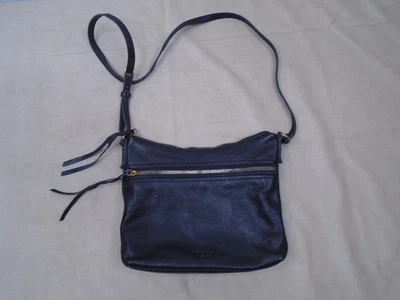 Bolso Hobo Margot New York Leah Negro Cuero Guijarro Bandolera Mediano Foto 1 de 4