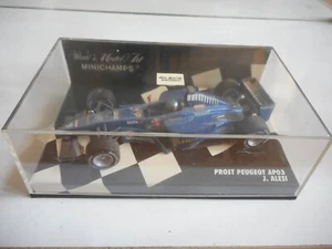 Minichamps F1 Formula 1 Prost Peugeot AP03 J. Alesi on 1:43 in Box - Picture 1 of 2