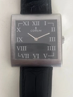 Reloj Hombre Corum Buckingham Atornillado Trasero Foto 1 de 4