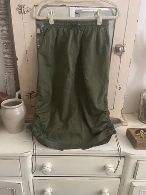 Falda Wild Fable Verde Oliva Free People Vibes Talla S Nueva Con Etiquetas Foto 1 de 4