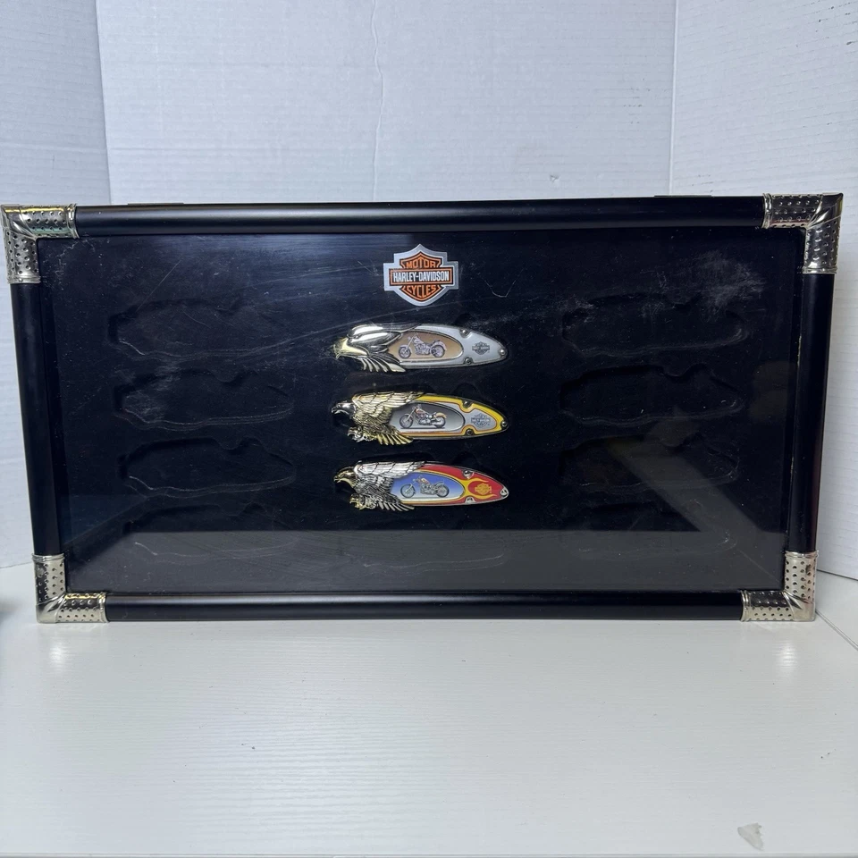 Juego de cuchillos Harley Davidson The Franklin Mint de 3 piezas con vitrina Foto 1 de 4