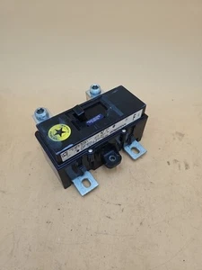 Square D QOM2200VH 2 Pole 200 Amp Type QOM2 Main Circuit Breaker - Picture 1 of 6
