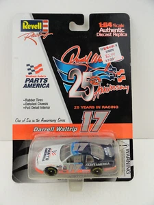 1997 Revell Darrell Waltrip 25th Anniversary 1/64 #17 Western Auto Parts America - Picture 1 of 6