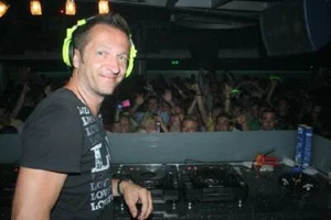 Mauro Picotto Live Techno & Tech House DJ-Sets Compilation (2000 - 2023) - Bild 1 von 8