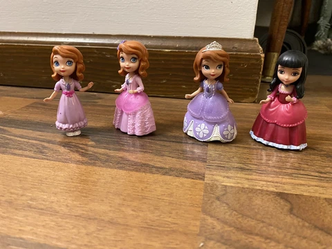 Disney Princess Sofia the First Sophia & Friends Folding Figures Dolls Lot of 4 Cover