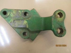 JOHN DEERE 2010 ROW CROP LOWER CENTER STEERING ARM T13403T USED ORIGINAL - Picture 1 of 9