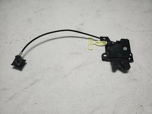 2007 - 2011 Mercury Grand Marquis / Ford Crown Victoria Rear Trunk Latch (OEM) - Picture 1 of 8
