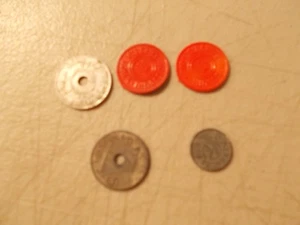 LOT OF 5 SALES TAX TOKENS 3 MISSOURI , 1 KANSAS AND 1 OAKLAHOMA - Picture 1 of 9