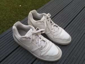 NIKE EBERNON LOW MOIRE TRAINERS , UK SIZE 10 - IN A GOOD CONDITION -WHITE - Picture 1 of 6