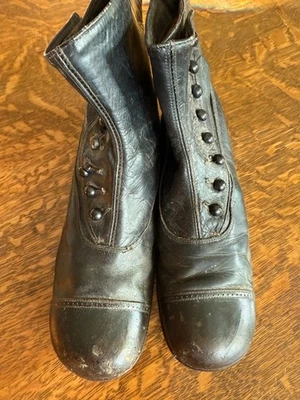 古董黑色皮革纽扣靴儿童青少年尺寸维多利亚爱德华 c。 — 第 1/4 张图片