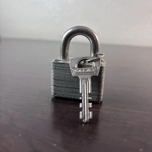 Old Vintage Master Lock Co. No. 22 Padlock W/ Key Working Key - Picture 1 of 8