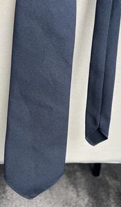 Corbata para hombre hecha en Inglaterra azul marino vintage 3" ancho 51" largo - Imagen 1 de 2