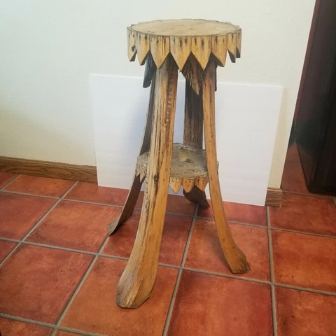 Vintage tramp art palm frond accent table 29" Cover
