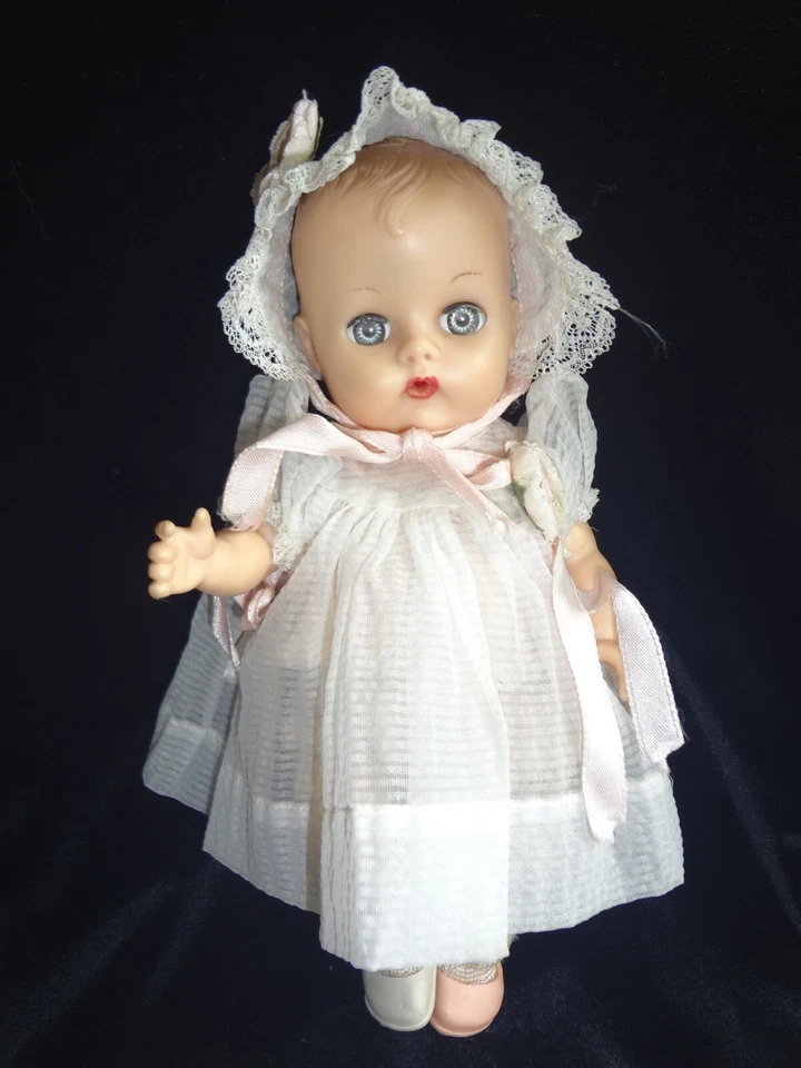 复古 50 年代 Vogue Ginnette 婴儿娃娃套装。 配件梳妆台。 You Pick — 第 1/1 张图片