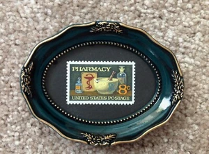 FRAMED UNUSED 1972 U.S. POSTAGE STAMP FOR PHARMACISTS -- PHARMACY - Picture 1 of 1