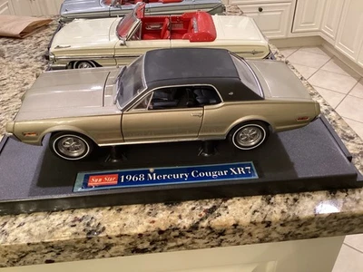 Sun Star 1:18 1968 Mercury Cougar XR7 Sage Gold Foto 1 de 4