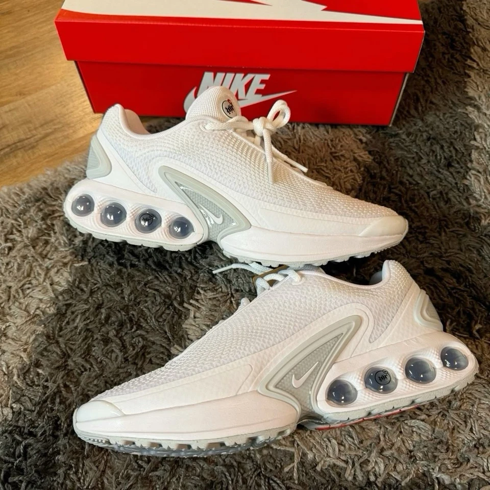 Nike Sportswear AIR MAX DN - Scarpe da ginnastica taglia 7 UK bianco e argento - Immagine 1 di 4