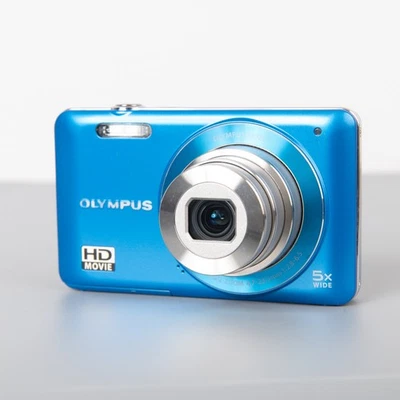 Olympus VG-120 14MP digital compact camera - Image 1 of 4