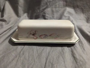 Johnson Brothers Floral Covered Butter Dish - PLEASE READ DESCRIPTION - Picture 1 of 15