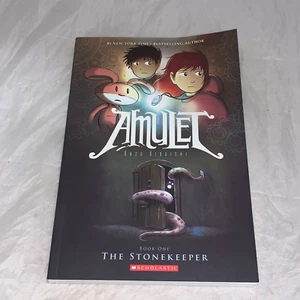 Amulet: the Stonekeeper Kibuishi, Kazu Book One 1 Paperback Fantasy Scholastic - Photo 1/7