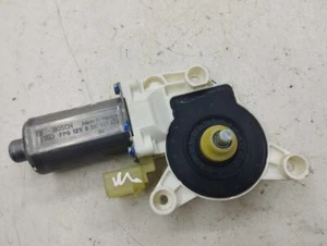 Chrysler Voyager 2008 Front Window Regulator Motor Right AMD81250 - Picture 1 of 6