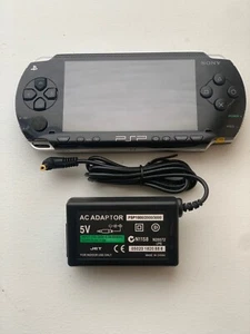 Sony PSP 1000 Black + Official Sony 1GB +Charger Good Condition OEM Japan Import - Picture 1 of 4