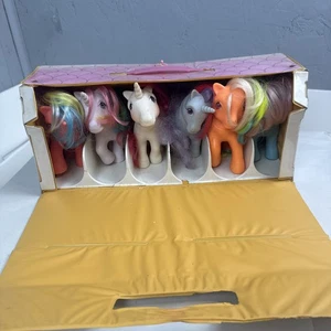 Vintage Hasbro 1983 My Little Pony Tragetasche mit 6 Ponys Konvolut LESEN - Bild 1 von 15