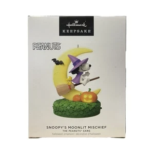 2023 Hallmark Snoopy's Moonlit Mischief Halloween Magic Light Sound Ornament - Bild 1 von 7