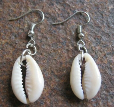 Kauri Muschel Ohrhänger Ohrringe  Anhänger Damenohrring Damen Kaurimuschel Beach - Bild 1 von 2