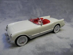 AMT 1/25 SCALE 1953 DEALER PROMO CAR CORVETTE CONVERTIBLE POLO WHITE-NO BOX - Picture 1 of 9