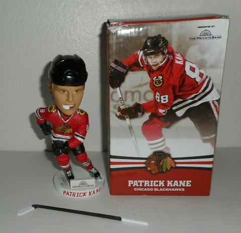 PATRICK KANE Chicago Blackhawks 88 BobbleHead Hockey NHL New Signed Private Bank Cover