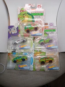 HOTWHEELS Character Car Diecast - TEENAGE MUTANT NINJA TURTLES Complete Set of 5 - Picture 1 of 7