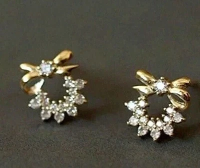 Женские серьги-гвоздики из желтого золота 14 карат с круглым лабораторным бриллиантом 2 карата - Изображение 1 из 4