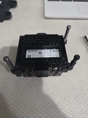  2017-2022 HONDA CR-V DISTANCE CRUISE RADAR SENSOR OEM 36801-TNY-A03.#1643. - Image 1 of 4