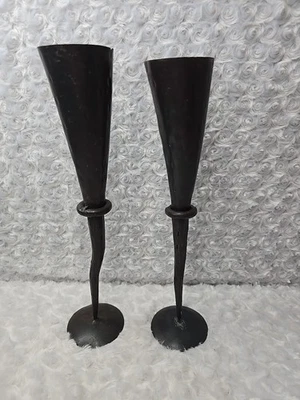 Par de candelabros primitivos de hierro forjado de 12" - estilo gótico antiguo vintage Foto 1 de 4