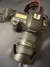 Canon EOS 5D MarkIII EF24-105L IS Camera Lens Kit