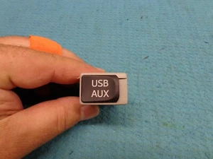 LEXUS RX350 RX450h 10 11 12 13 14 15 AUX AUXILIARY USB IN INPUT PLUG PORT JACK - Picture 1 of 7