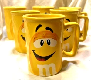 M & M's Kaffee Hot Choc Tassen 12 Unzen Tischgedeck von 6 - um 2012-13 Keramik - Bild 1 von 9