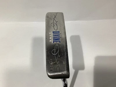Odyssey Divine Line Blade Putter 33" Women's USA Used Golf Club - Image 1 of 4