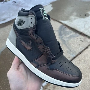 Size 11 - Jordan 1 Retro High OG Fresh Mint - Picture 1 of 2