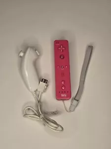 Offizieller Original-Zubehör-Hersteller Nintendo Wii Remote rosa Controller mit Riemen und weißem Nunchuck - Bild 1 von 8