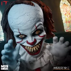 IT: Capitolo 2 Bambola Designer Series Sinister Pennywise Mega Scale Me - Foto 1 di 4
