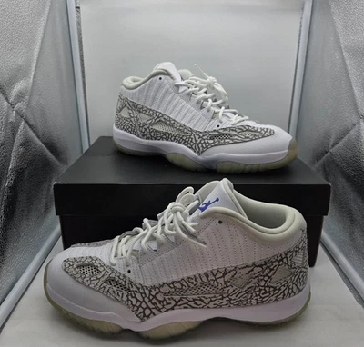 NIKE AIR JORDAN 11 RETRO BAJA ESE COBALTO TALLA 10 (306008 102) Foto 1 de 4