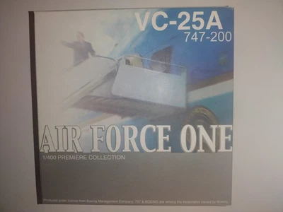 Dragon Wings 1:400 Scale Boeing 747-200 VC-25A Air Force One (Dragon #55544-03) - Image 1 of 4