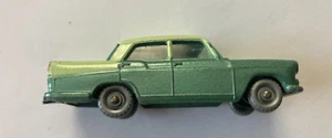 Matchbox Lesney No. 29 Austin A55 Cambridge Gray Wheels Green - Picture 1 of 6