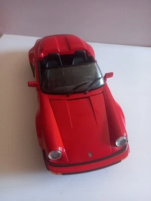 MODELLINO AUTO  1/18 PORSCHE 911 SPEEDSTER 1989 MAISTO - Immagine 1 di 4