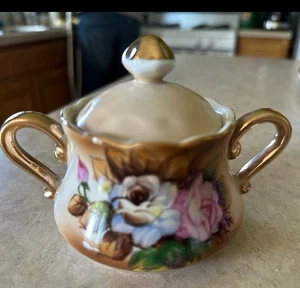 Signed Sugar Bowl Unsure Of Maker Floral Design. Estate Find No Flaws - Picture 1 of 9