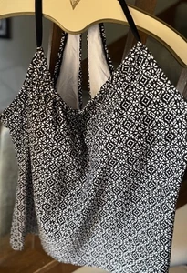 Top de baño Merona talla XL espalda deportiva blanco y negro - Imagen 1 de 5