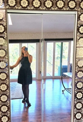 Vestido de cuero rojo Valentino negro con lazo talla 44 Foto 1 de 4